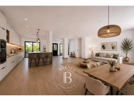 maison de luxe à vendre dans le quartier mocquet