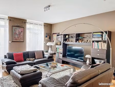 vends magnifique appartement t3