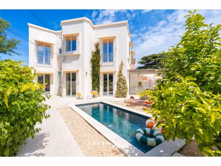 maison de luxe à vendre dans le quartier saint barnabé