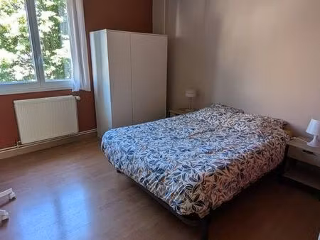 t3 meublé 66m² – balcon – lumineux – trams c&e – libération – 800cc