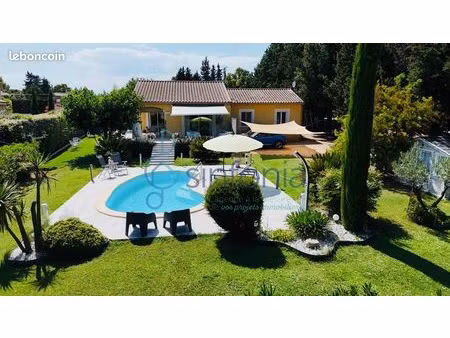 propriété 5 pièces 122 m²
