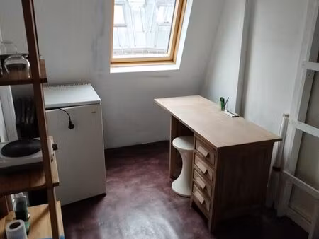 1 pièce atelier 75016 410/mois