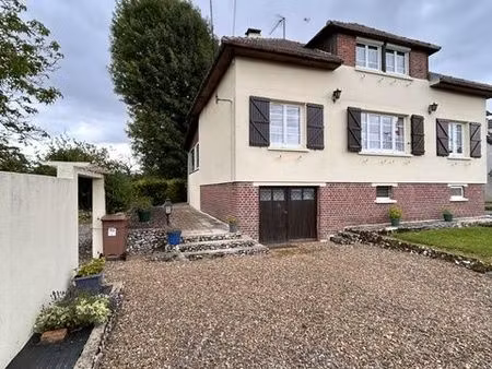 maison 7 pièces 105 m²
