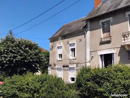 immeuble 6 pièces 90 m²