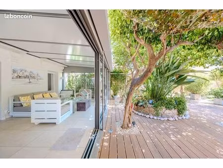 maison 8 pièces 170 m²