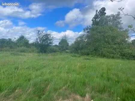 terrain 1700 m² le pizou
