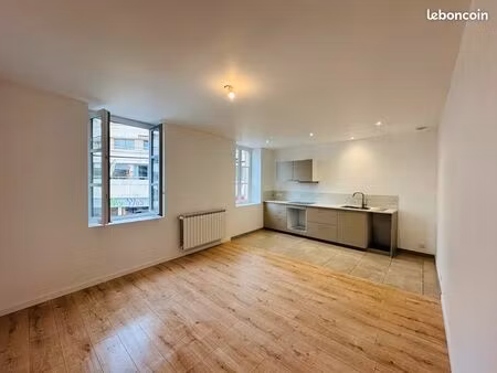 appartement 86 15 m2 – t3 – haussmannien entièrement rénové  centre-ville chalon sur saône