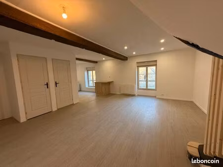 duplex 4 pièces 71m² – 3 chambres – entièrement rénové