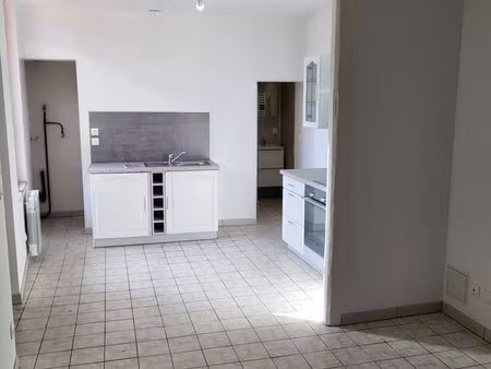 maisonnette f3 hyper centre illiers combray 40m² - 515 cc