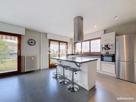 appartement 3 pièces 80 m²