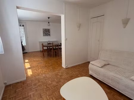 t3 en location ou co location rue montesquieu proche belle beille