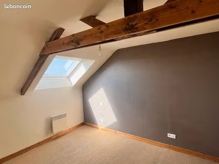 location t2 centre montreuil le gast