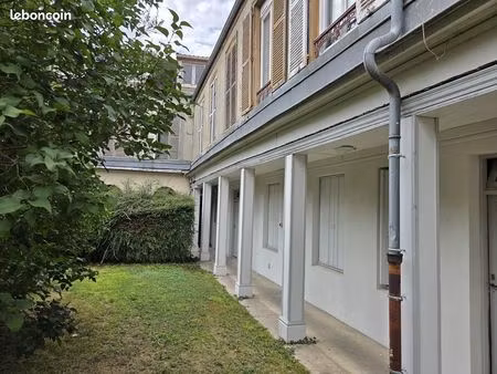 appartement 1 pièce 16 m²