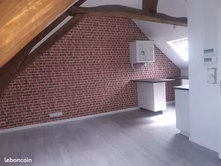studio rénové à louer