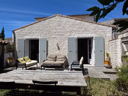 maison de luxe à vendre à la couarde-sur-mer