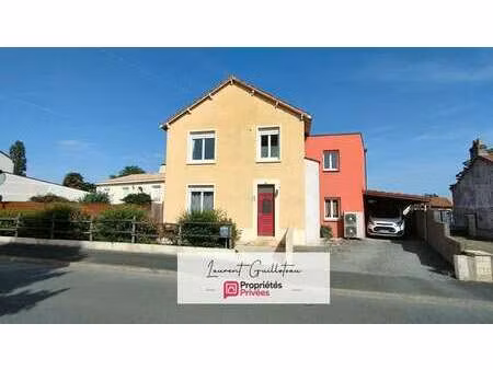 vente maison aux landes-genusson (85130) : à vendre / 146m² les landes-genusson