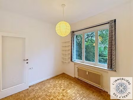 appartement à louer avec terrasse et 2 chambres   uccle (vbe34634)