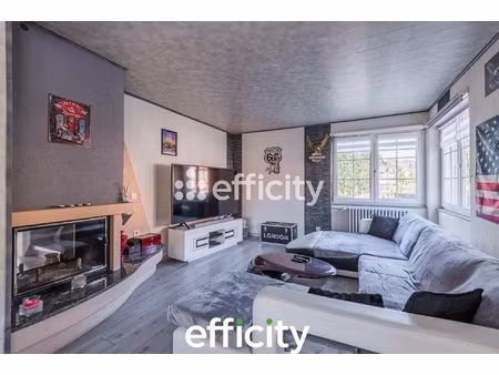 maison 5 pièces - 196 m²