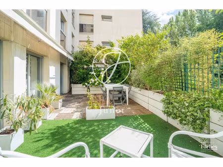 appartement de luxe à vendre dans le quartier ile de la jatte-parc d'orléans