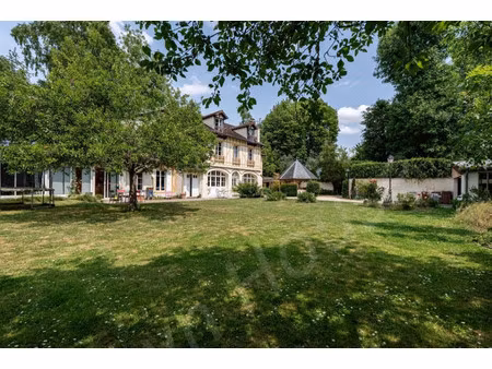 maison de luxe à vendre à vaucresson
