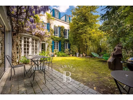 maison de luxe à vendre dans le quartier bac-bécon-flachat-colombes