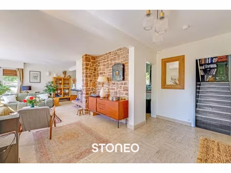 maison de luxe à vendre dans le quartier poincare