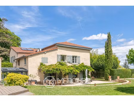 maison de luxe à vendre dans le quartier tassin le bourg