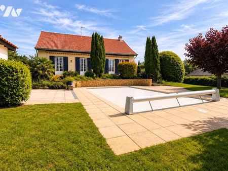 maison de luxe à vendre à craponne