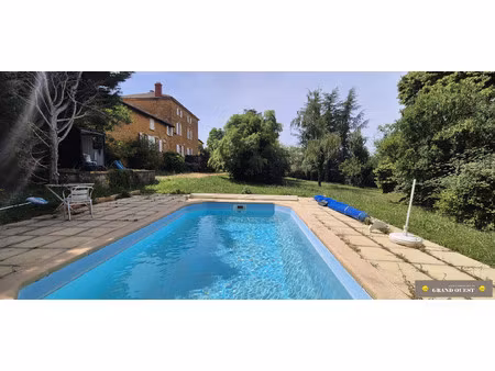 maison de luxe à vendre à lentilly