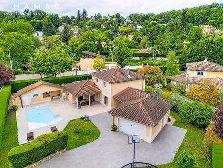 maison de luxe à vendre dans le quartier tassin le bourg