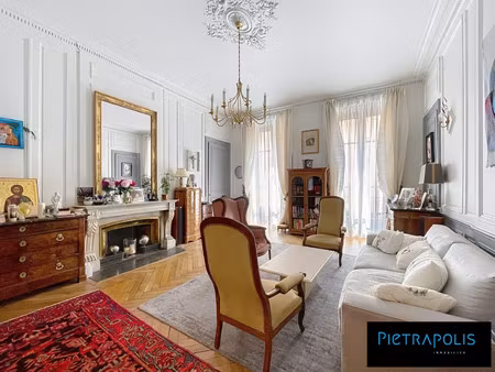 appartement de luxe à vendre dans le quartier terreaux