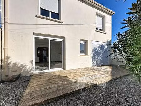 vente maison à challans (85300) : à vendre / 121m² challans