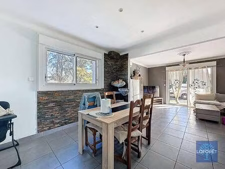 vente maison à challans (85300) : à vendre / 133m² challans