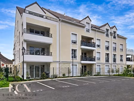 moisselles coeur de ville 3 pièces récent avec balcon et pa