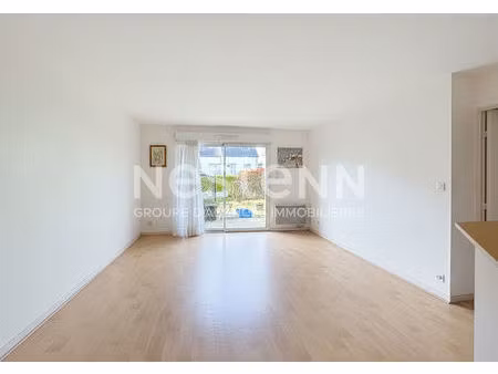 appartement au rez-de-chaussée en plein bourg de plérin