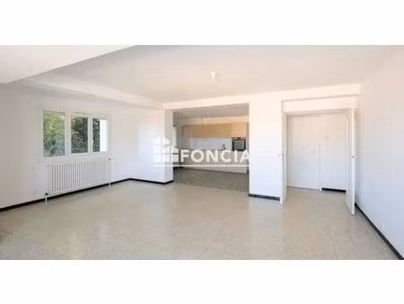 tournon  lumineux appartement t4 proche de toutes les commodités