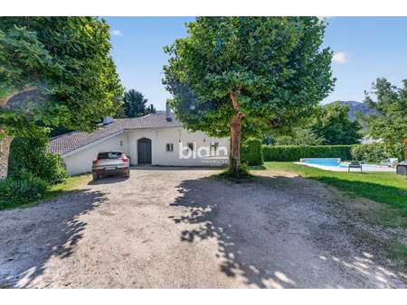 grande maison familiale 5 chambres - piscine