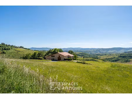 ancienne ferme à rénover avec sa vue imprenable
