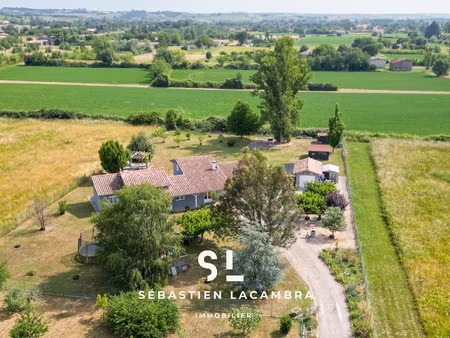 maison familiale de plain-pied 7 pièces 169 m2 terrain