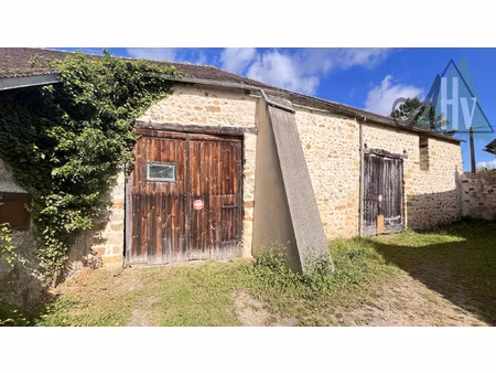 77 - voulx - double grange 120 m2 environ avec jardinet