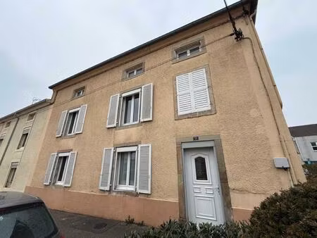 maison 3 pièces 150 m²