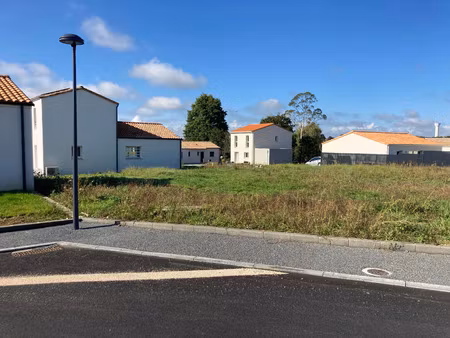 vente terrain 334 m² saint-colomban (44310)