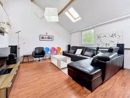 superbe appartement une chamre avec terrasse