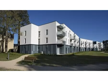 le chateau des plans -79- - seniors - domitys