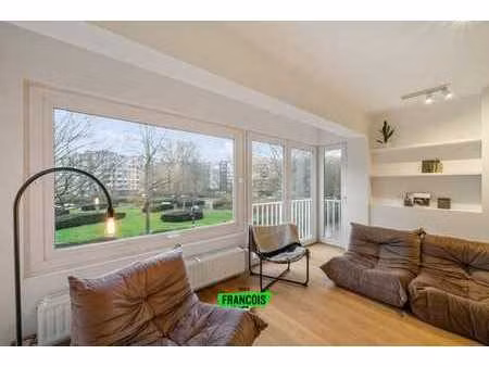 appartement entièrement rénové de haute qualité dans un emp…