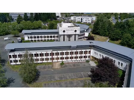 location local commercial  347.72m²  blois