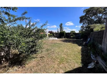 terrain salles-sur-mer m² t- à vendre  149 800 €