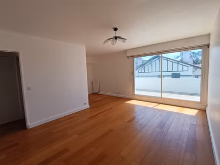 saint jean de luz - appartement t2 - vide