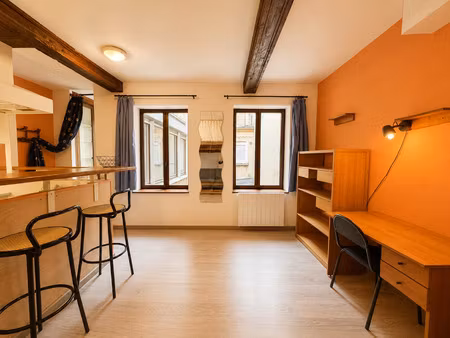 nancy / vieille-ville : joli studio avec mezzanine