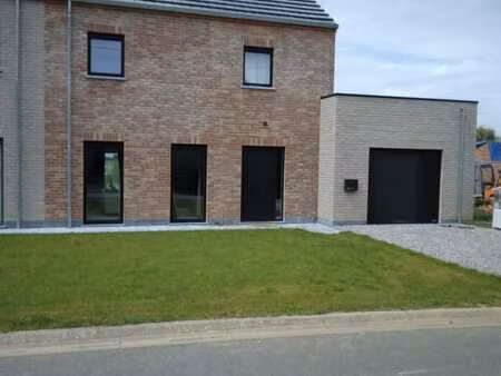 ecaussinnes - maison neuve 3ch + grenier aménagé - lumineux
